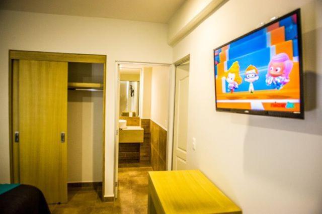 Hm Hotel Манзанило Екстериор снимка